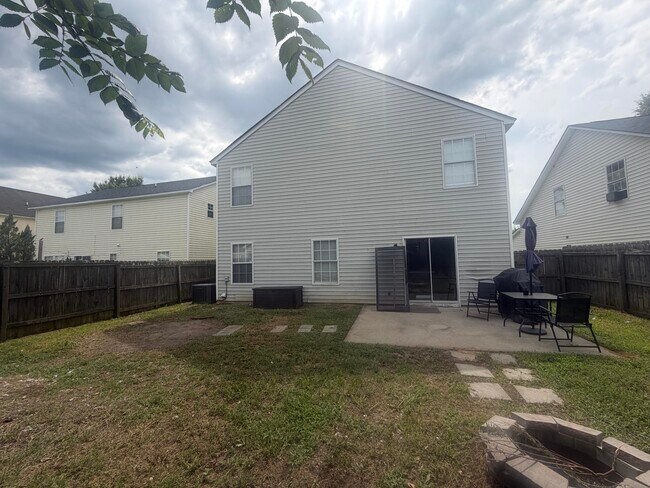 Building Photo - 1755 Polaris Dr