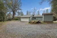 Building Photo - 1800 Tyrrel Ln