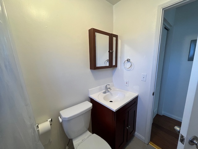 Vanity area - 984 54th St