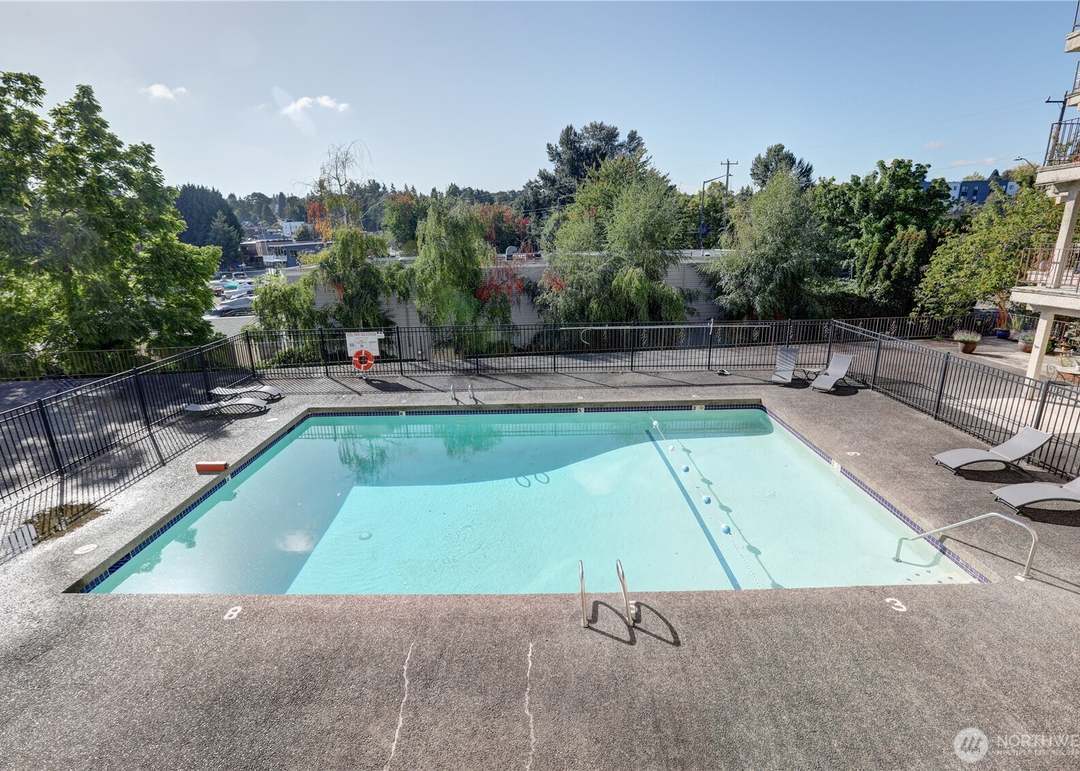 Outdoor pool - 9030 Seward Park Ave S