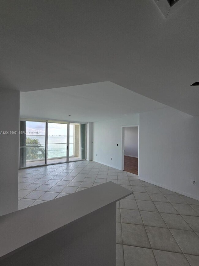 Building Photo - 800 Claughton Island Dr