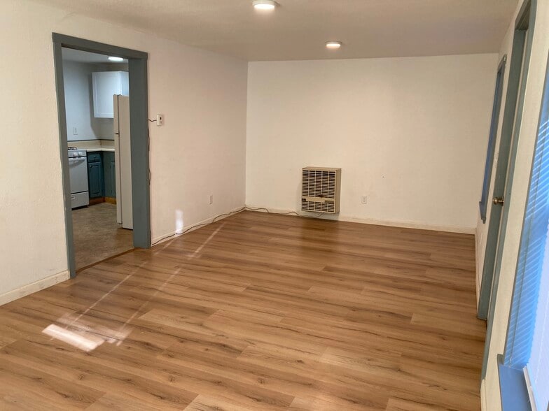 Living Room - 405 Newton Rd