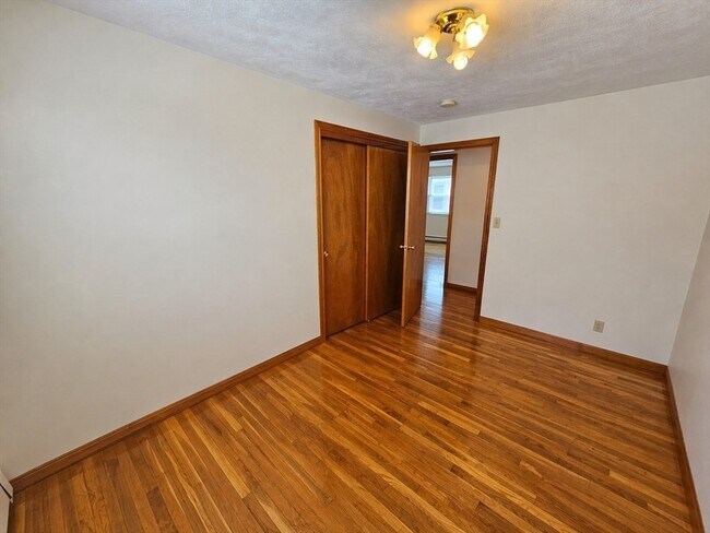 Building Photo - 91 Irving St