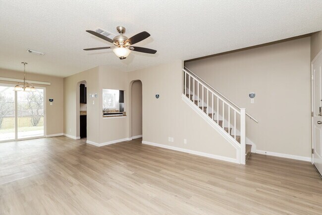 Building Photo - 5830 Summer Fest Dr