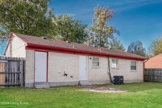 Building Photo - 7209 Daisy Ave