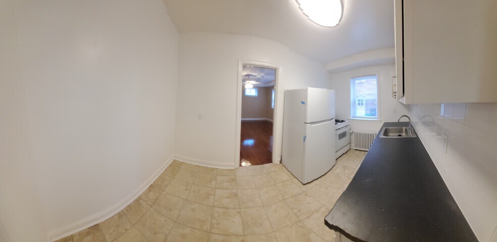 Building Photo - 814 Greenwood circle