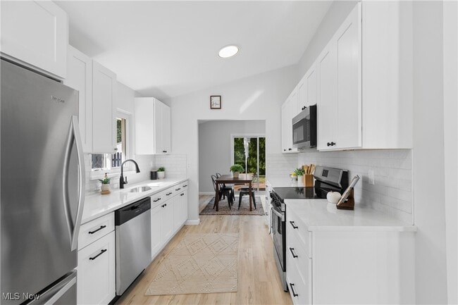 Building Photo - 23938 Delmere Dr