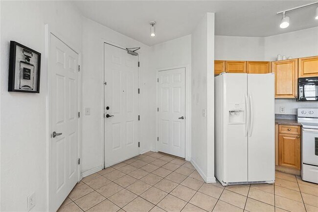 Building Photo - 614 Terrace Ridge Cir