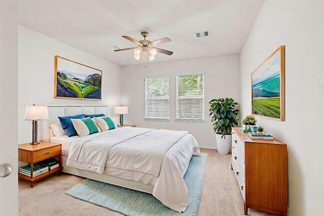 Building Photo - 6439 Wilshire Ridge