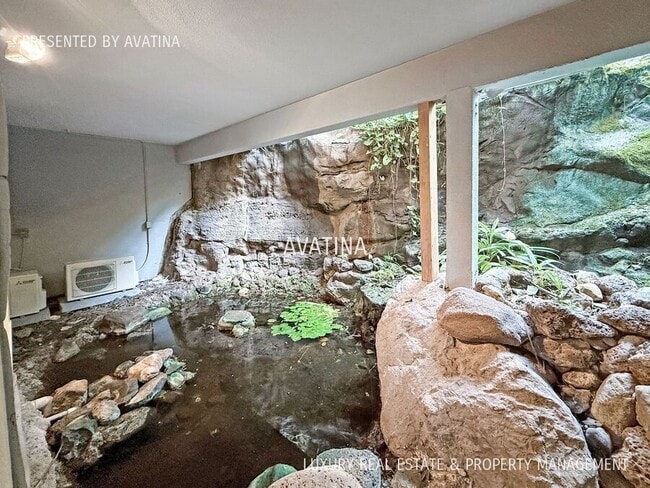 Building Photo - 2330 Kaola Way