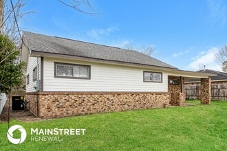 Building Photo - 12715 Zavalla St