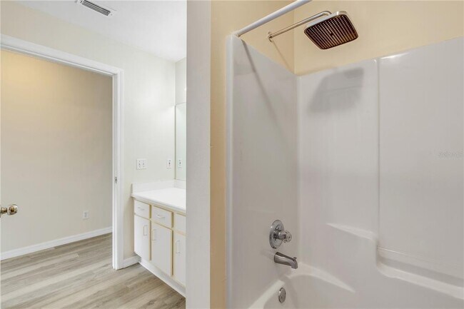 Building Photo - 1601 Big Tree Rd