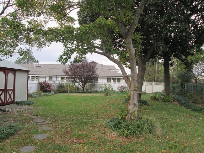 Building Photo - Granby Park