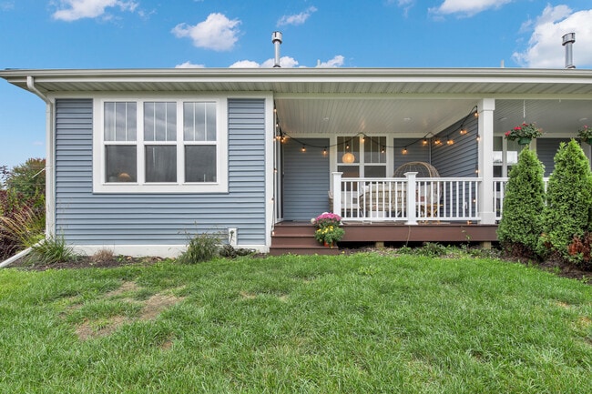 Building Photo - W204N1763 Laurel Pl