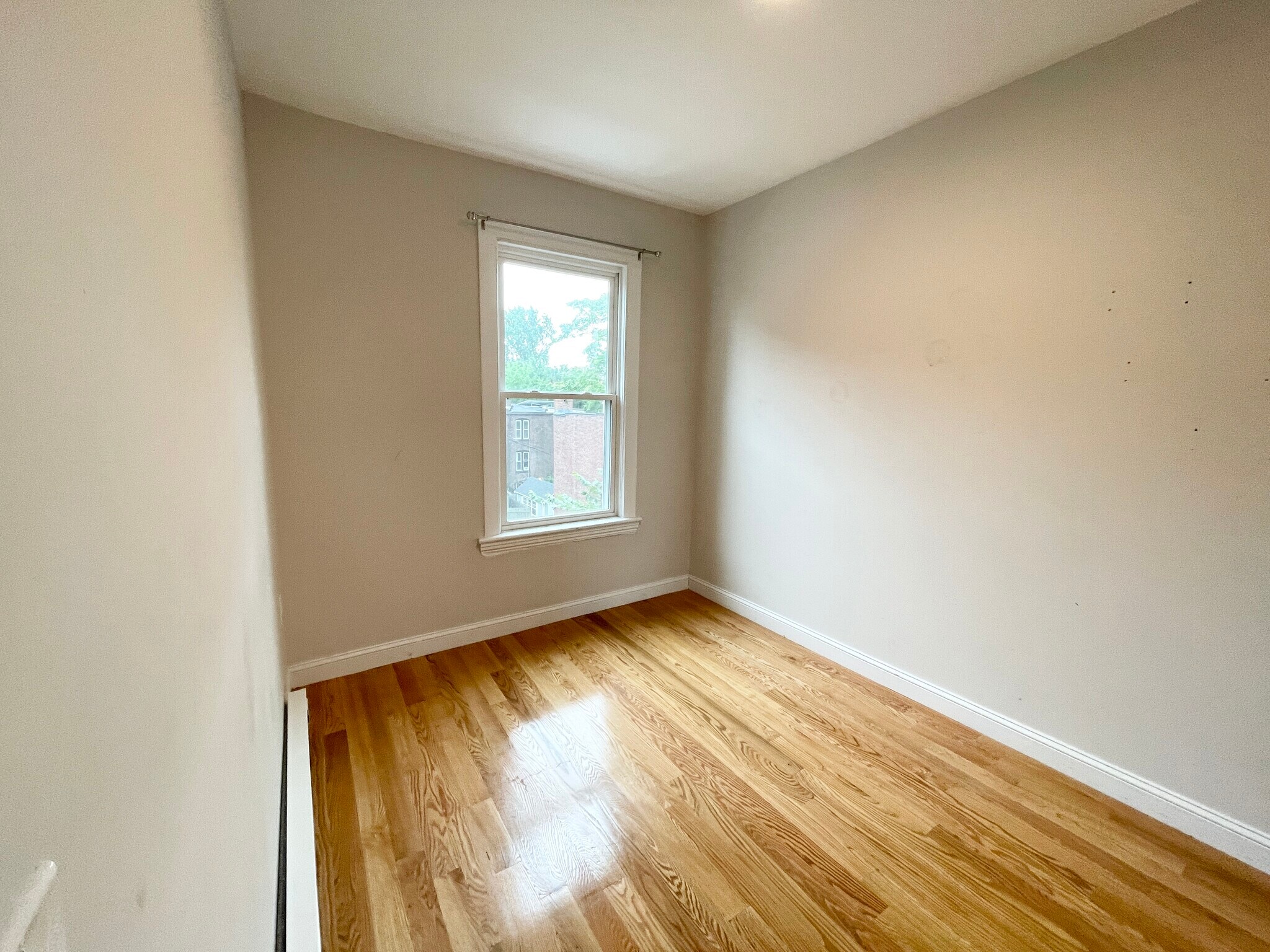 Building Photo - 7 Warwick St