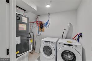 Building Photo - 1617 Brown St