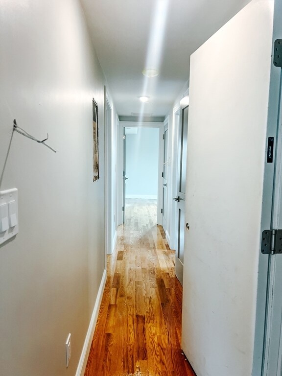 Building Photo - 595 Main St