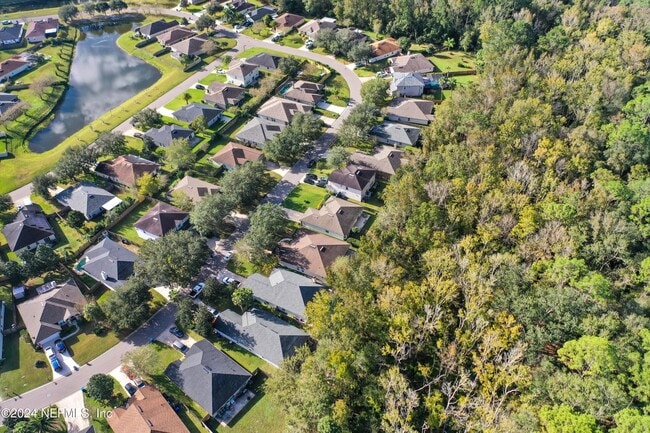 Building Photo - 657 MacKenzie Cir