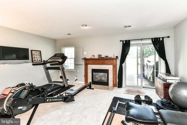 Building Photo - 21820 Leatherleaf Ct