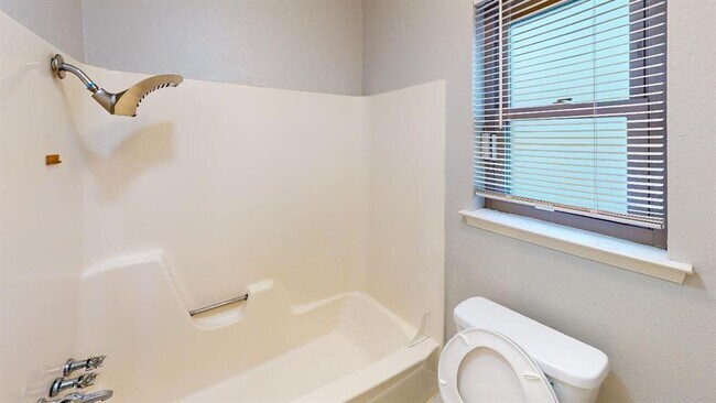 Building Photo - 10214 Missel Thrush Dr