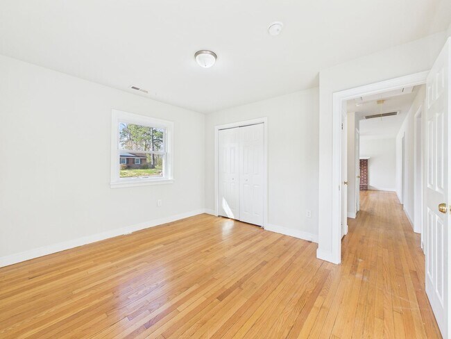 Building Photo - 6534 Worthington Rd