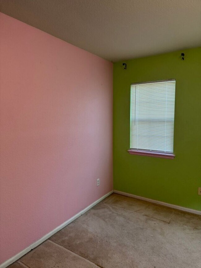 Building Photo - Beautiful 4 Bedroom Home Available in Thornton