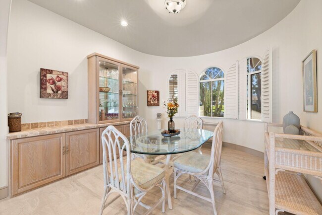 Building Photo - 73110 Calliandra St