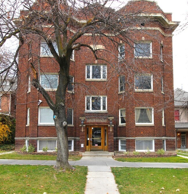 Building Photo - 740 E 300 S