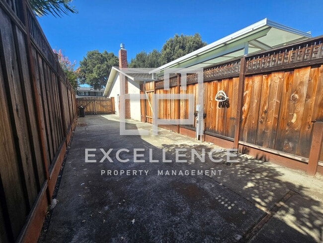 Building Photo - 1612 Trona Way