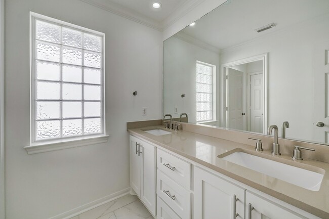 Building Photo - 3608 Timberside Cir Dr