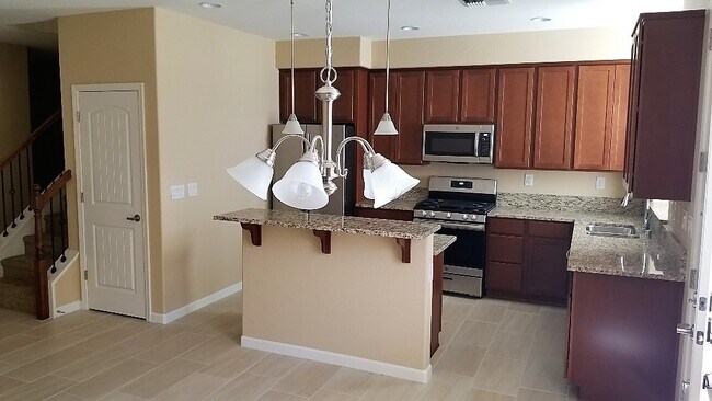 Building Photo - Coming Soon!!  Town-home in Alamo Square!