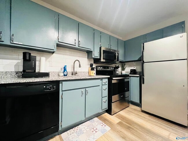 Building Photo - 6612 Willow Pointe Dr NW