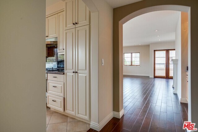 Building Photo - 10707 Missouri Ave