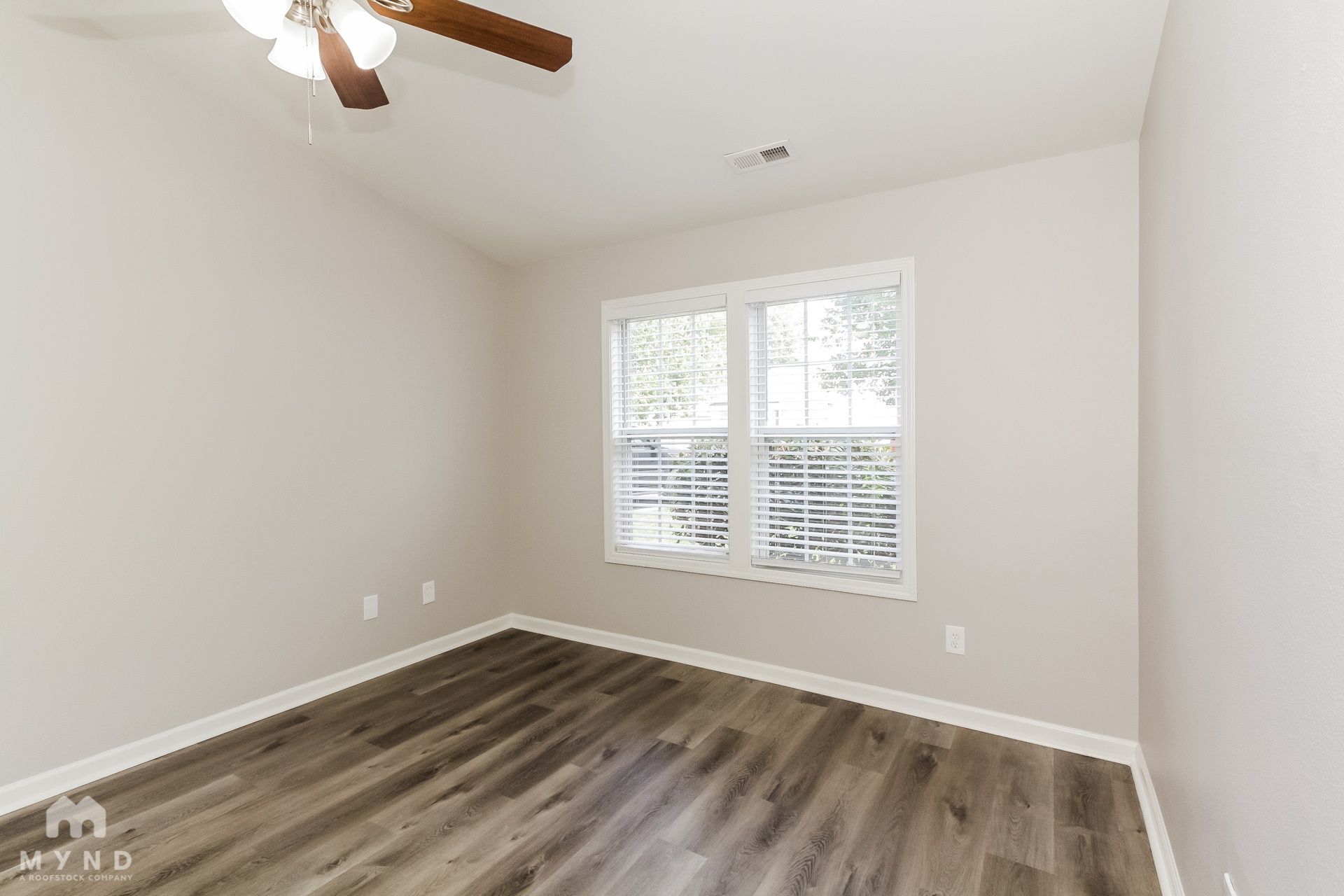 Building Photo - 10325 Hugue Way