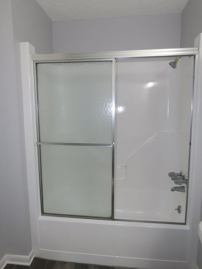 Building Photo - Whitehouse ISD - 3 Bedroom, 2 Bath Duplex, Lawn Care Provided!