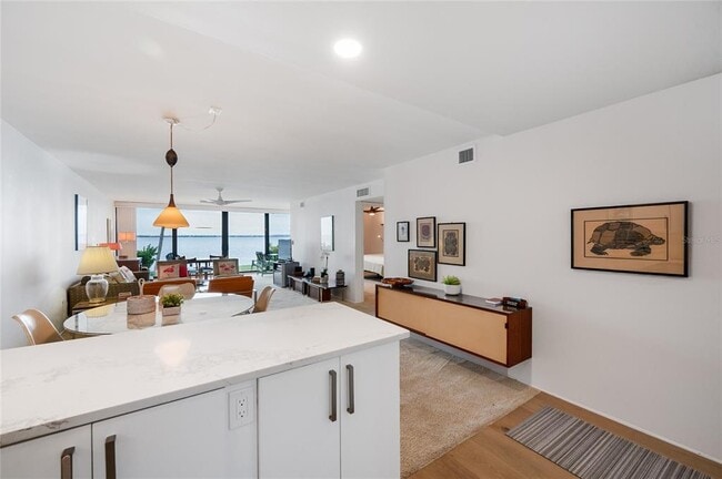 Building Photo - 6400 Flotilla Dr