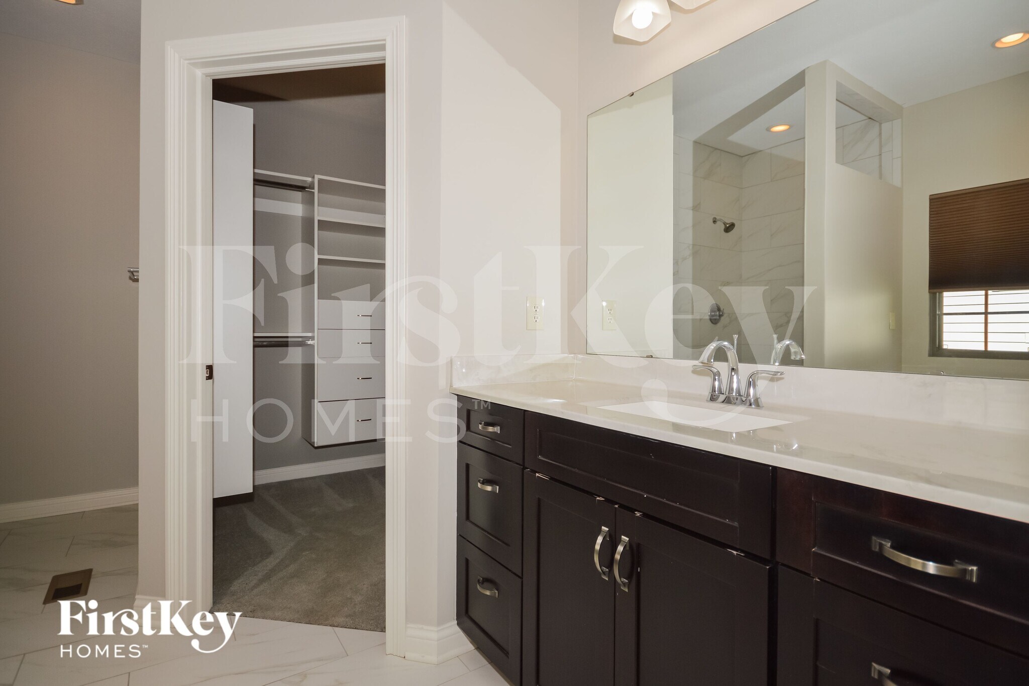 Building Photo - 4405 Nottinghill Dr