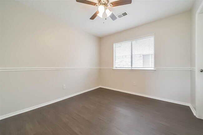 Building Photo - 7206 Gallant Glen Ln