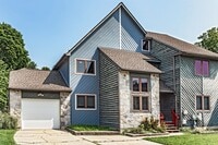 Building Photo - 35 Foxtail Ct