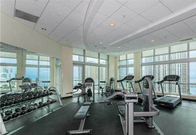 Building Photo - 300 S BISCAYNE