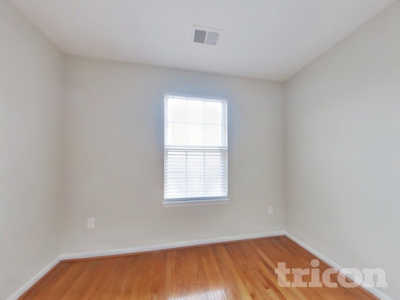 Building Photo - 11012 Mary Digges Pl