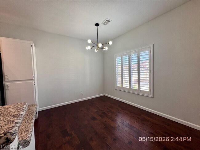 Building Photo - 251 S Green Valley Pkwy
