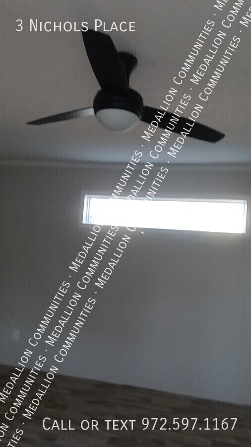 Building Photo - 3 Nichols Pl