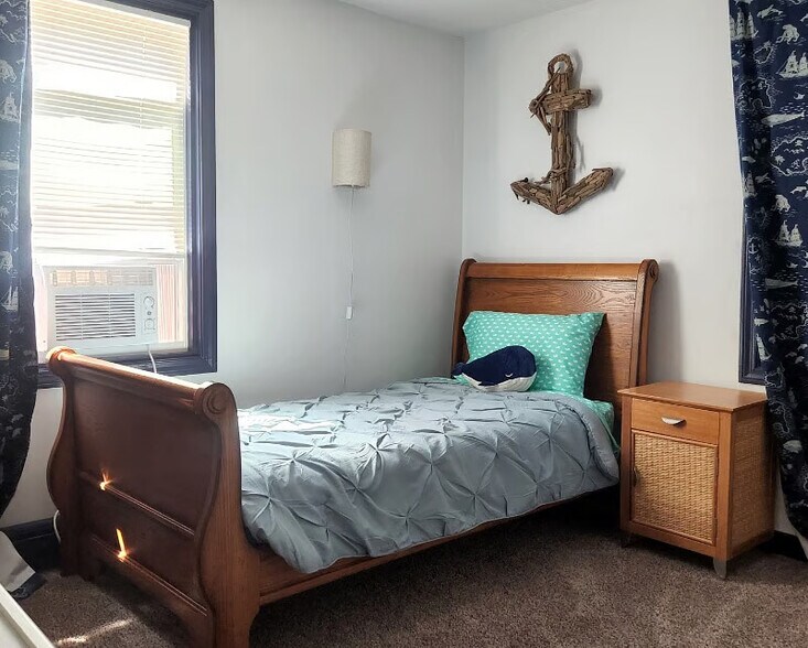 Building Photo - 431 Winnacunnet Rd