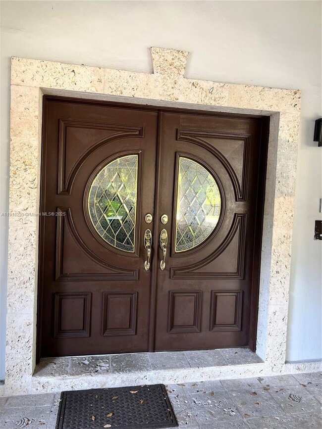 Building Photo - 6284 SW 26th St