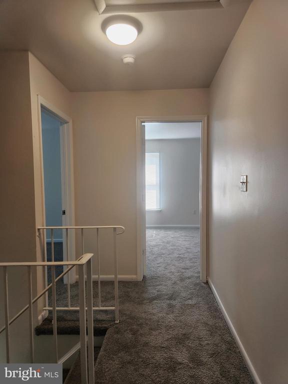 Building Photo - 6107 Willow Way