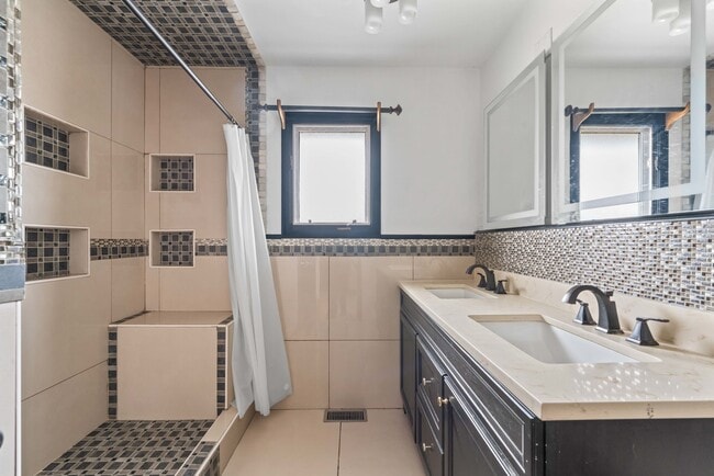 Building Photo - 2 Wild Cherry Ln