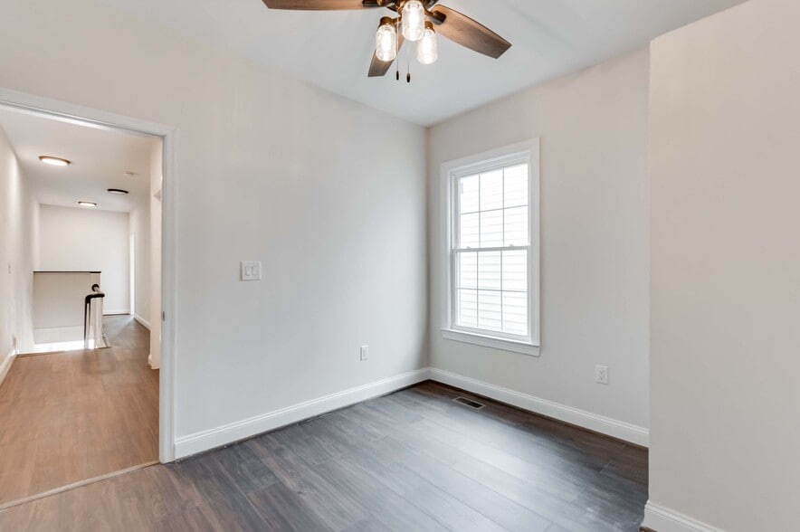 Building Photo - 2114 Venable St