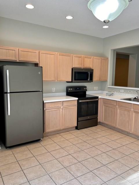 Building Photo - 26910 Stillbrook Dr