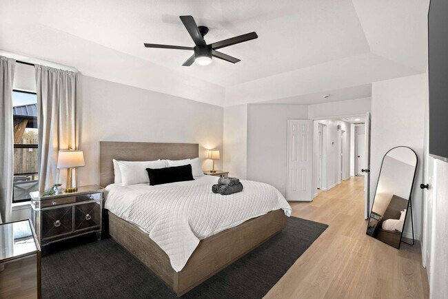 Building Photo - 4629 Amherst Ln